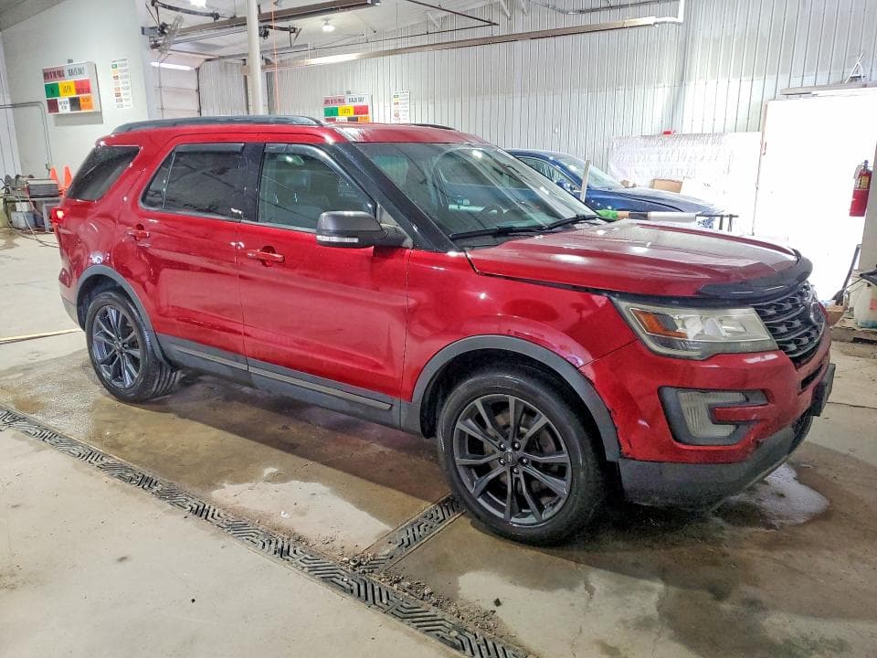 2017 FORD EXPLORER XLT 4