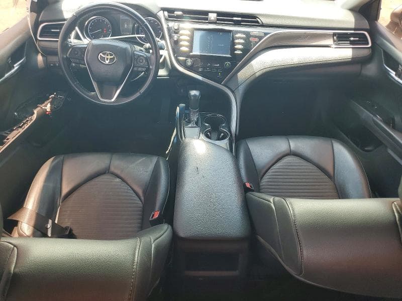 2018 TOYOTA CAMRY SE 8