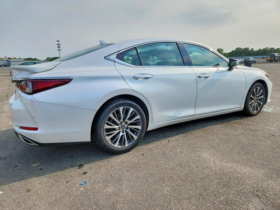 2020 LEXUS ES 350 3