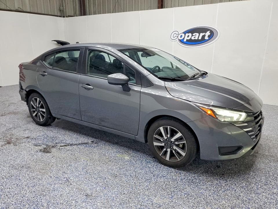 2025 NISSAN VERSA SV 4