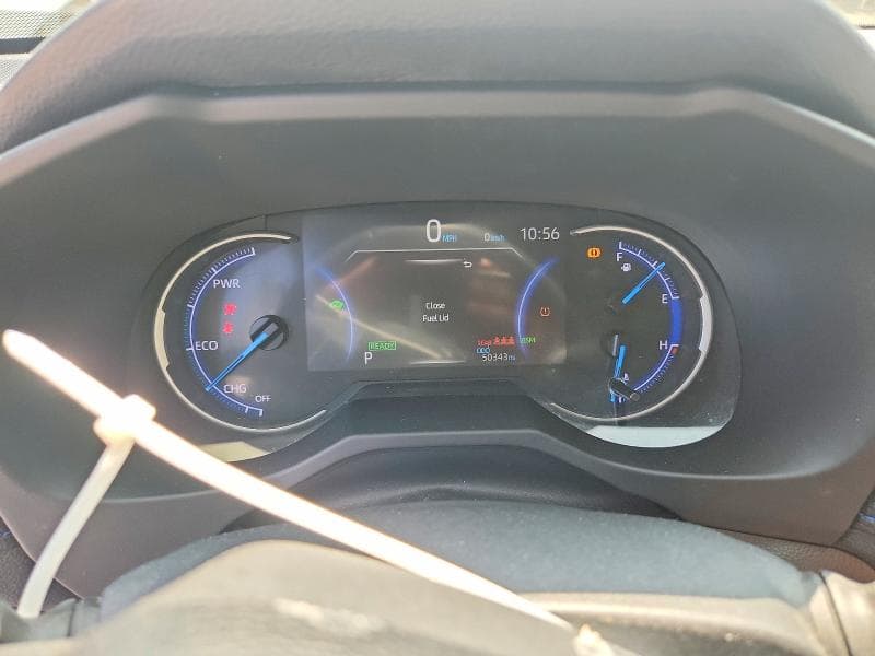 2020 TOYOTA RAV4 XSE 9