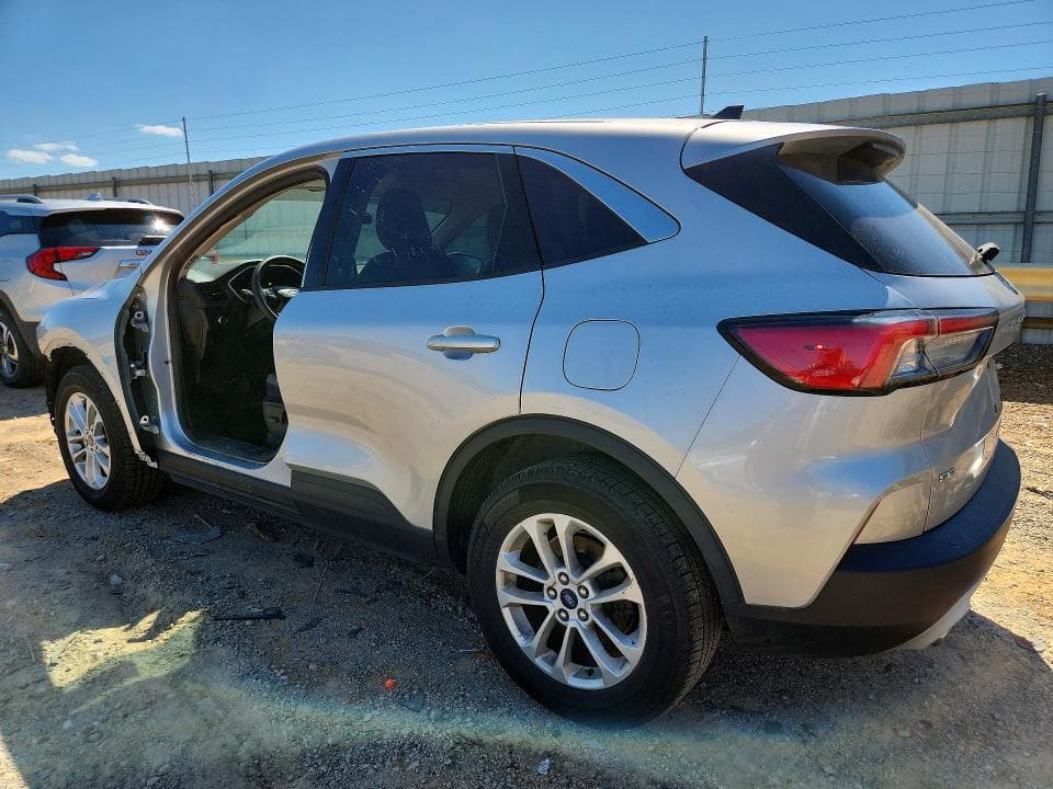 2020 FORD ESCAPE SE 2