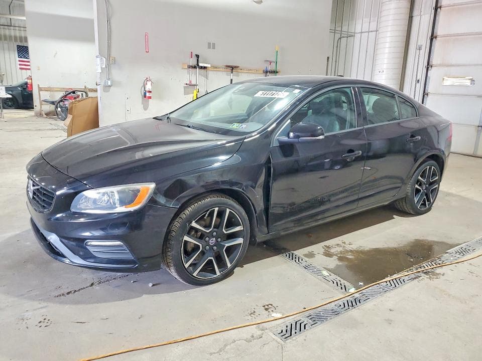 2018 VOLVO S60 DYNAMIC - 1