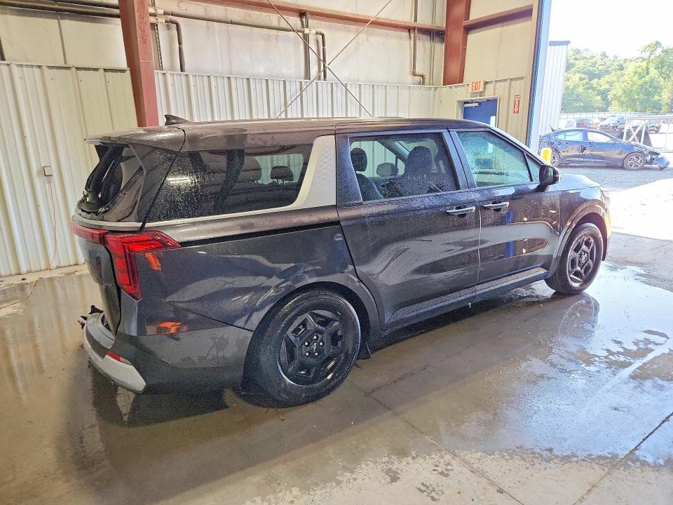 2026 KIA CARNIVAL LXS 3