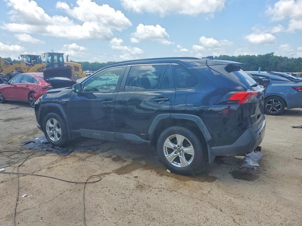 2019 TOYOTA RAV4 LE 2
