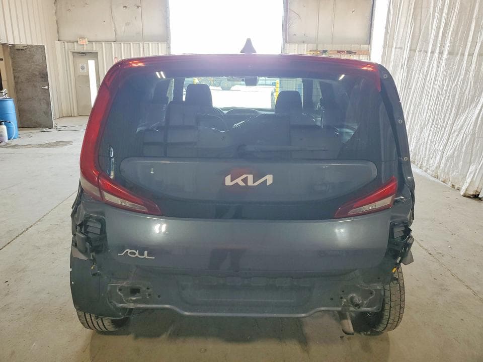 2022 KIA SOUL LX 6