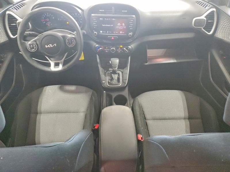 2022 KIA SOUL LX 8