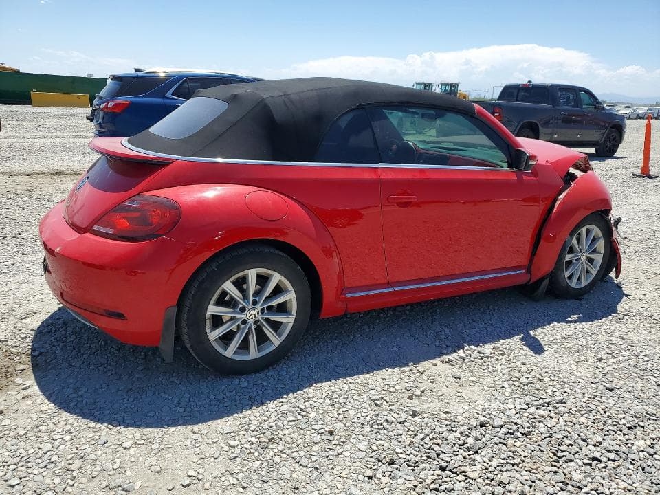 2018 VOLKSWAGEN BEETLE S 3