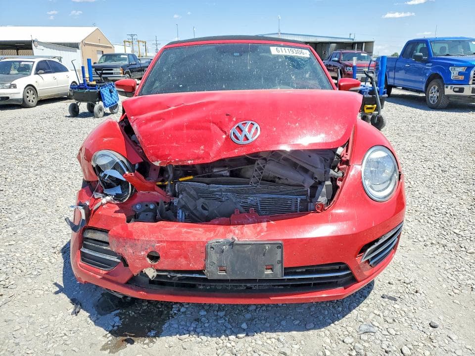 2018 VOLKSWAGEN BEETLE S 5