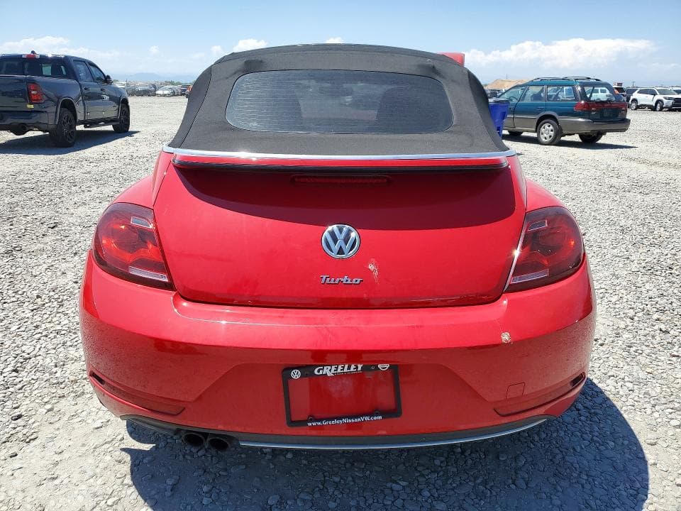 2018 VOLKSWAGEN BEETLE S 6