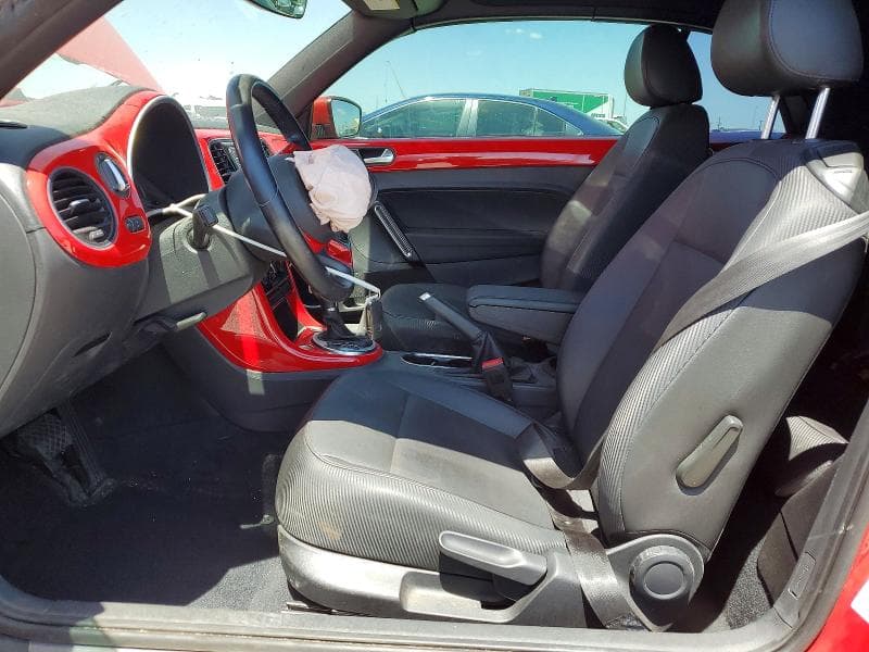 2018 VOLKSWAGEN BEETLE S 7