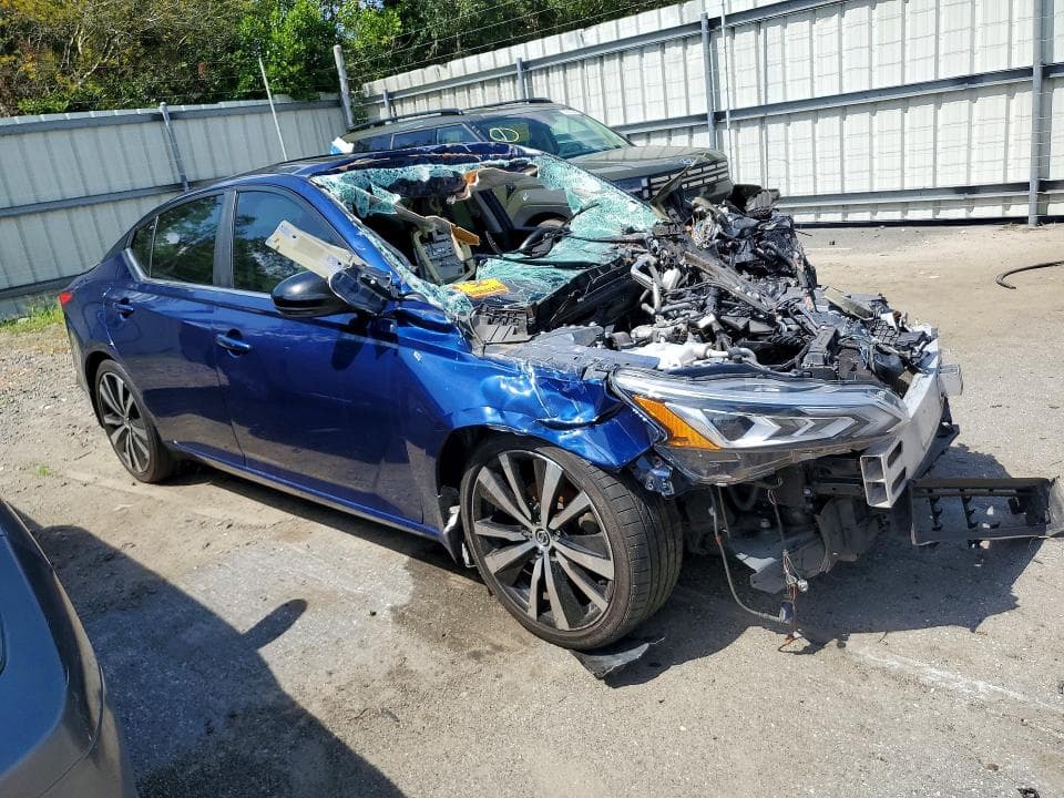 2019 NISSAN ALTIMA SR 4