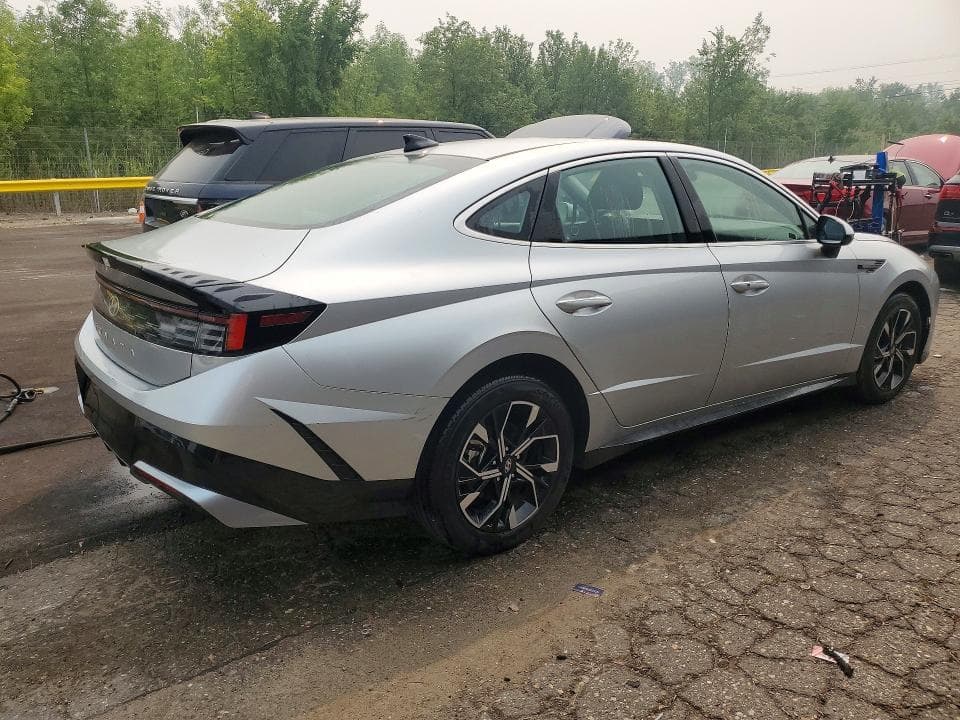 2025 HYUNDAI SONATA SEL 3
