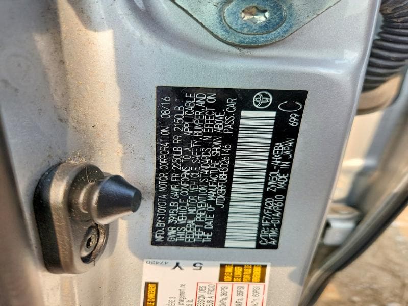 2017 TOYOTA PRIUS TWO 12