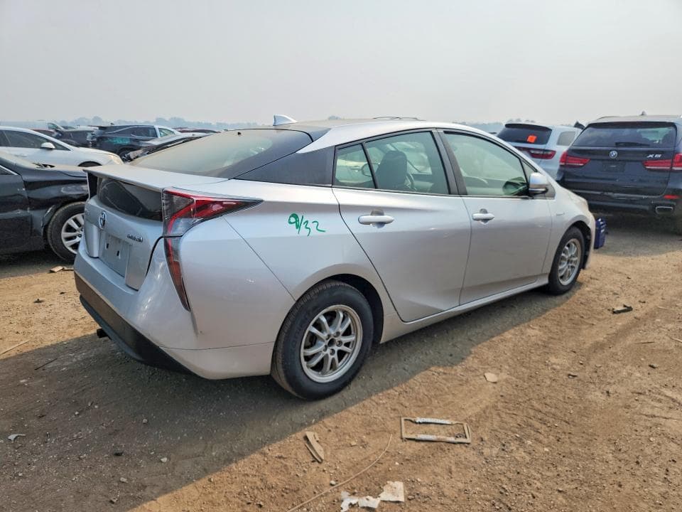 2017 TOYOTA PRIUS TWO 3