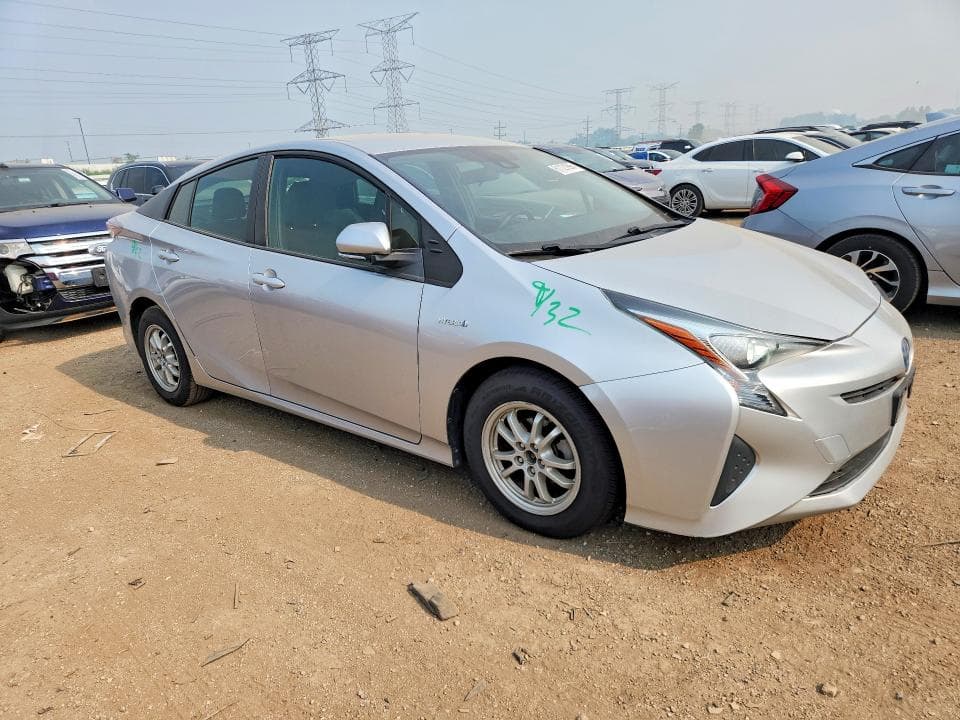 2017 TOYOTA PRIUS TWO 4