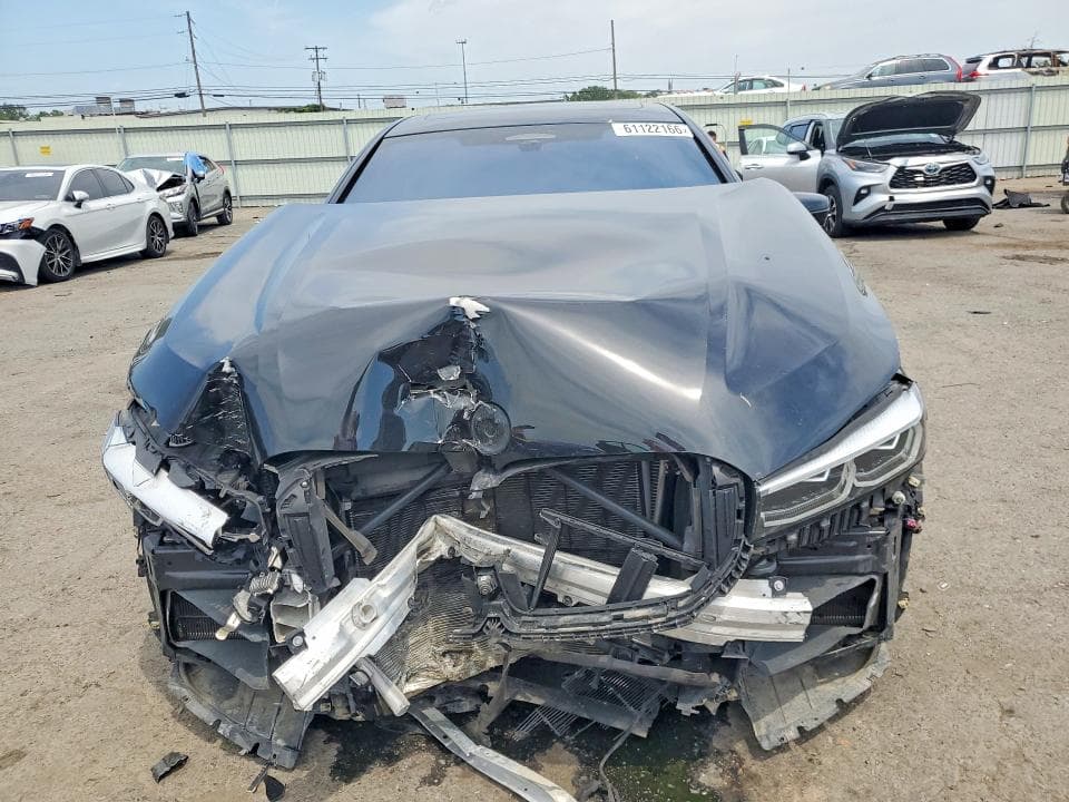 2022 BMW 750 XI 5