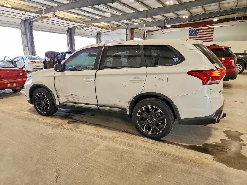2017 MITSUBISHI OUTLANDER ES 2