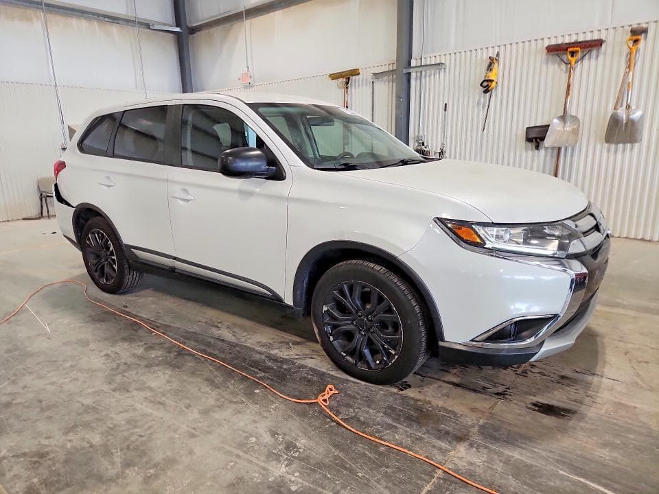 2017 MITSUBISHI OUTLANDER ES 4