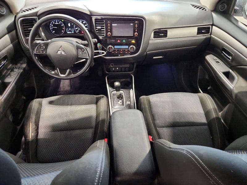 2017 MITSUBISHI OUTLANDER ES 8