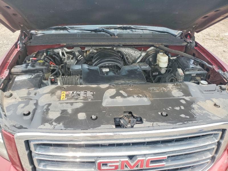 2017 GMC YUKON SLE 12