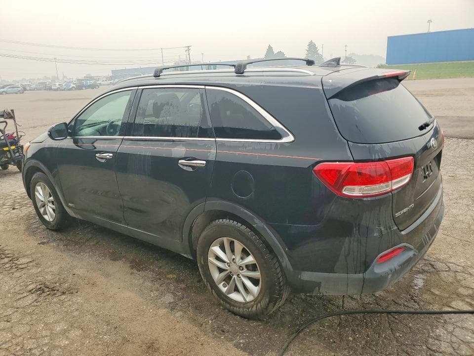 2017 KIA SORENTO LX 2