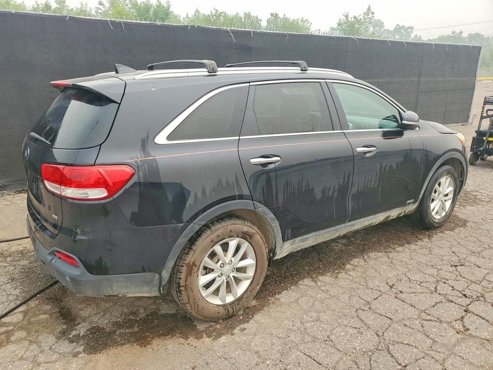 2017 KIA SORENTO LX 3