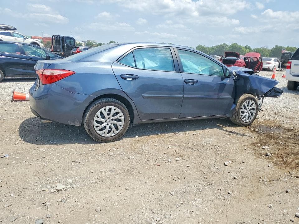 2018 TOYOTA COROLLA LE 3