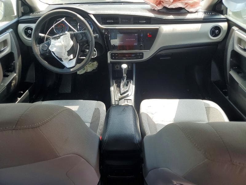 2018 TOYOTA COROLLA LE 8