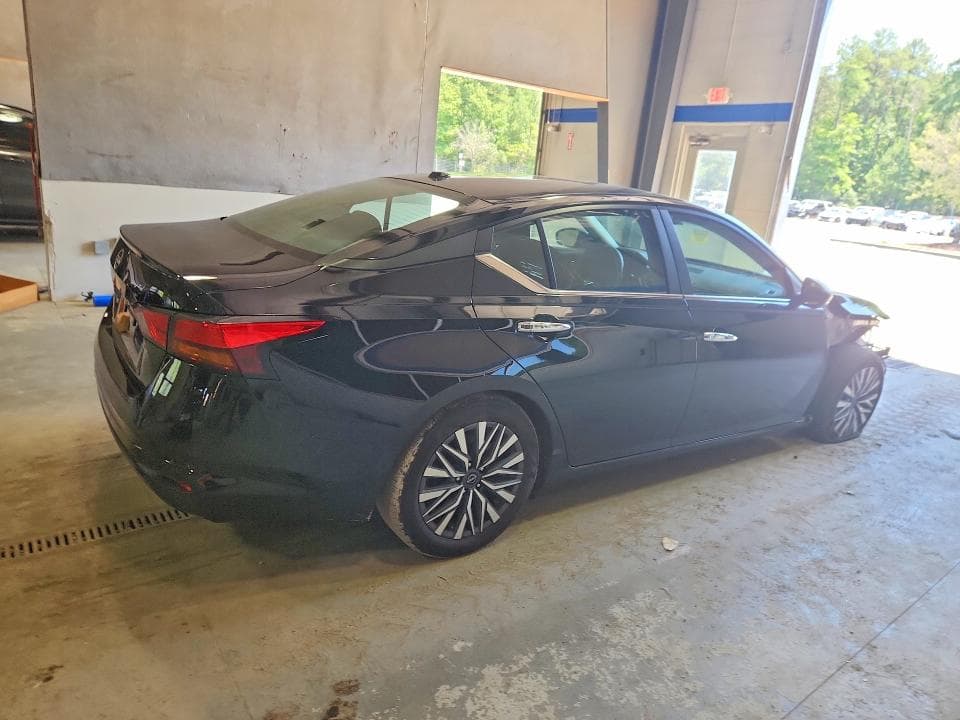 2025 NISSAN ALTIMA SV 3