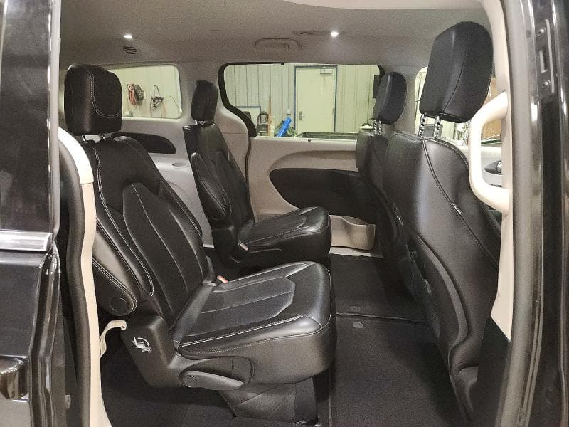 2023 CHRYSLER PACIFICA TOURING L TOURING L 11