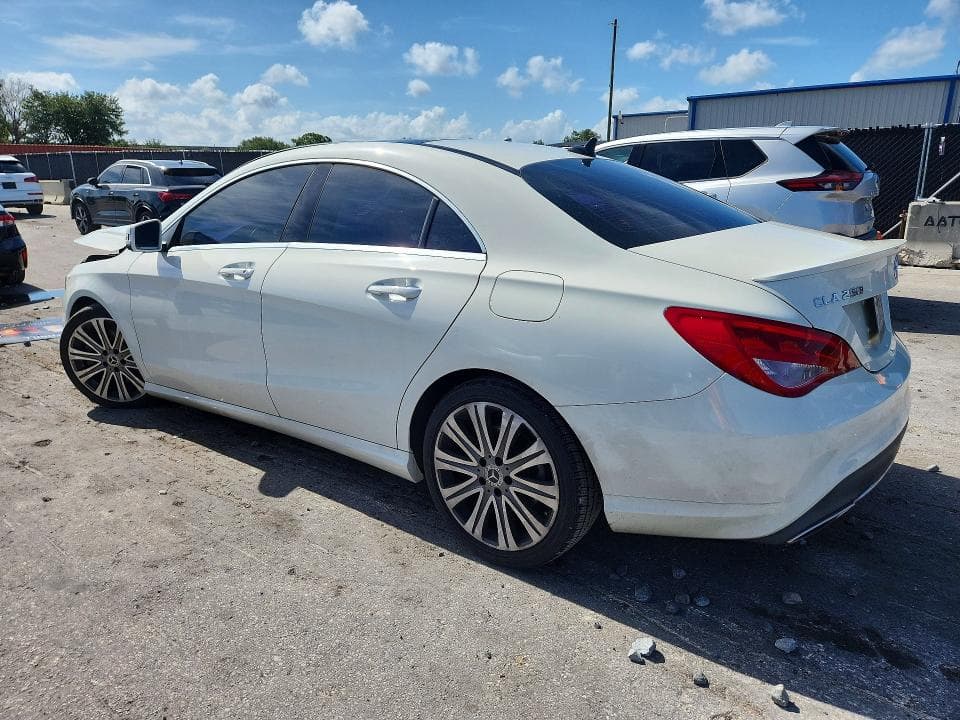 2018 MERCEDES-BENZ CLA 250 2