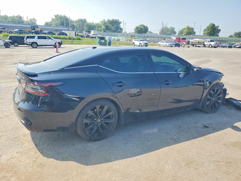 2021 NISSAN MAXIMA SR 3