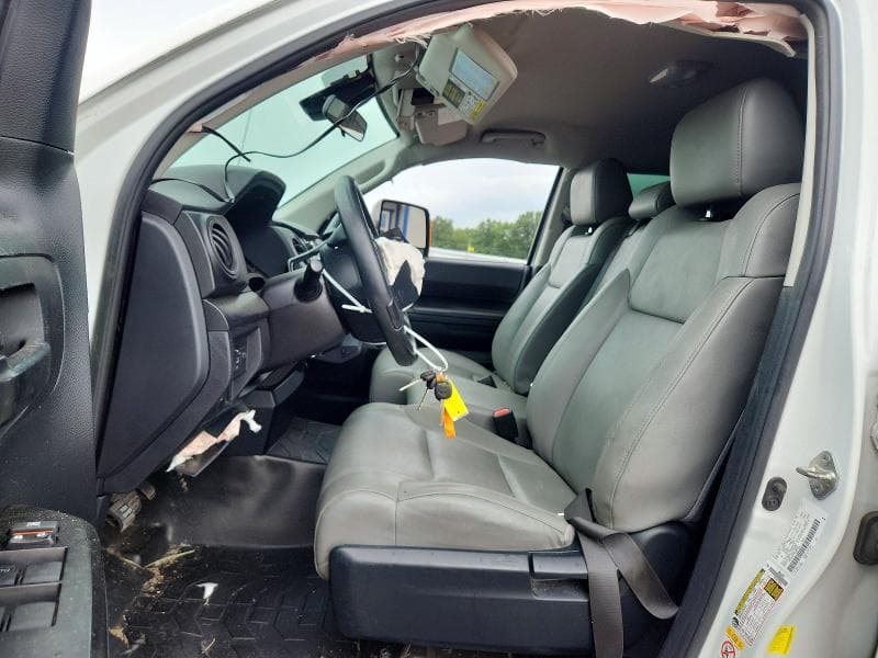 2018 TOYOTA TUNDRA SR 7