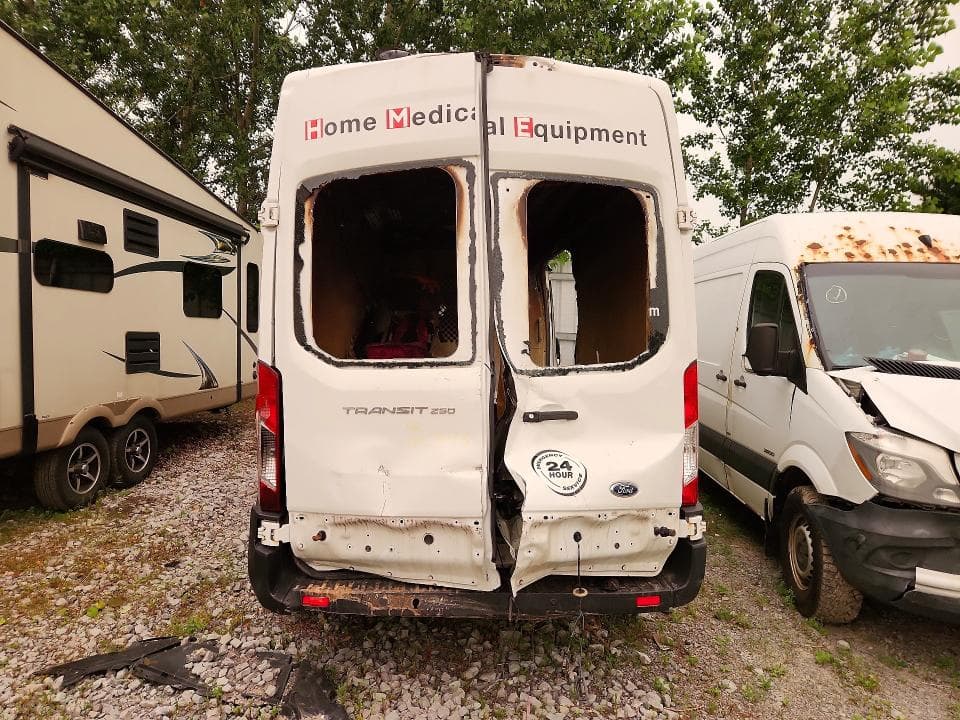 2019 FORD TRANSIT T-250 6