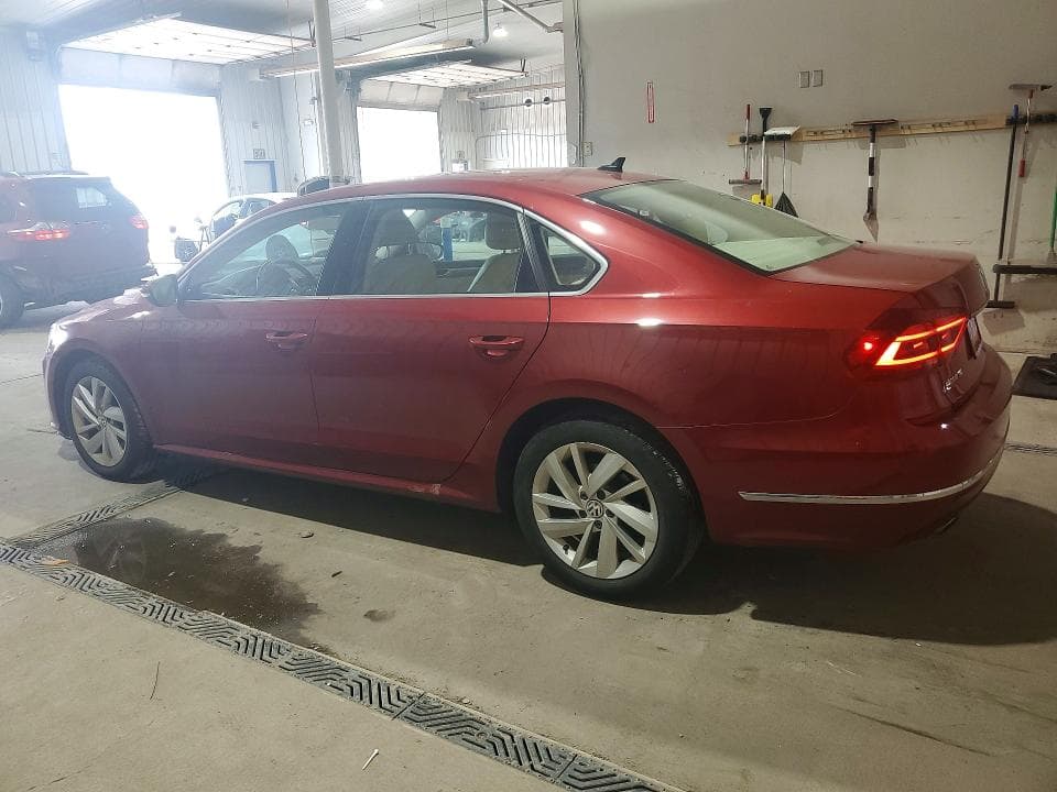 2018 VOLKSWAGEN PASSAT SE 2