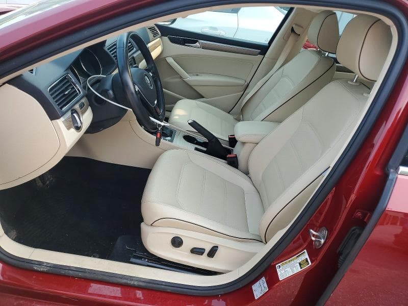 2018 VOLKSWAGEN PASSAT SE 7