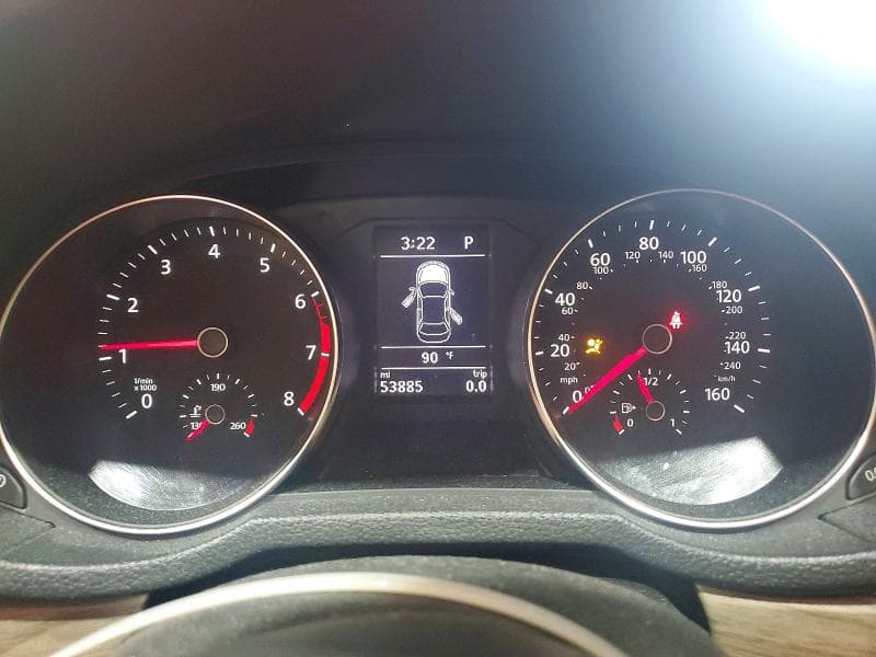 2018 VOLKSWAGEN PASSAT SE 9