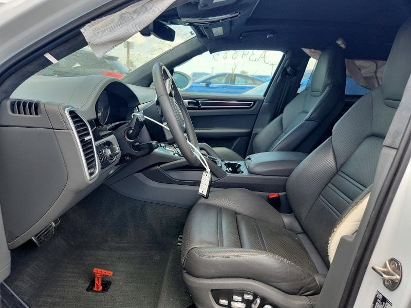 2021 PORSCHE CAYENNE GTS GTS 7