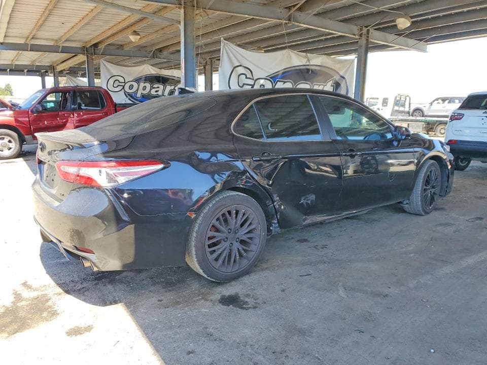 2020 TOYOTA CAMRY SE 3