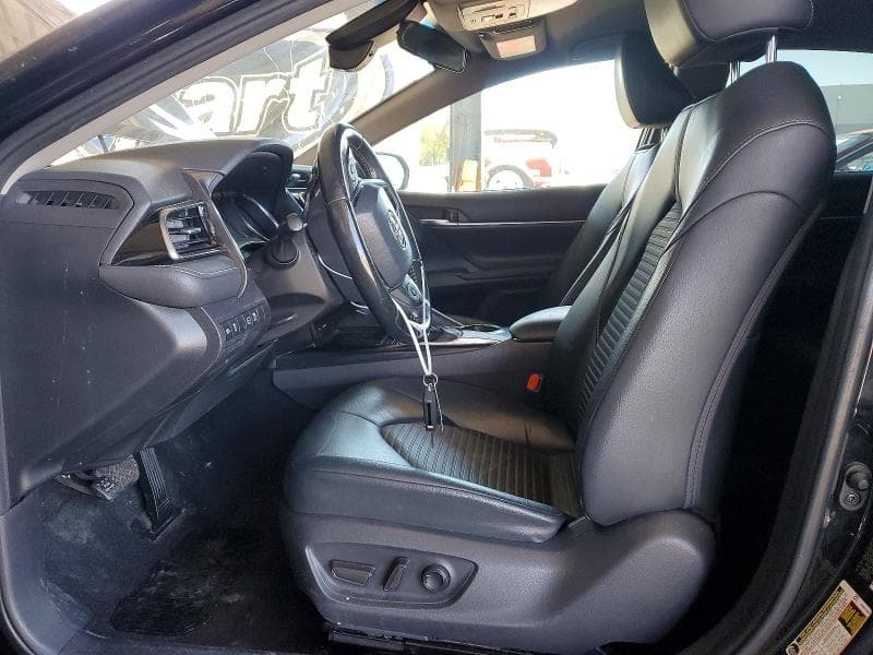 2020 TOYOTA CAMRY SE 7