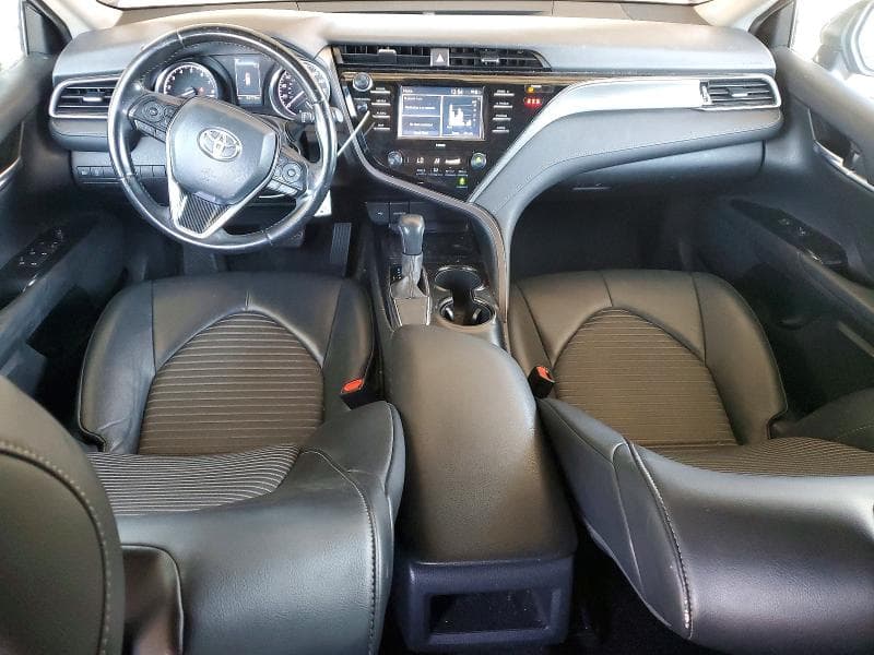 2020 TOYOTA CAMRY SE 8