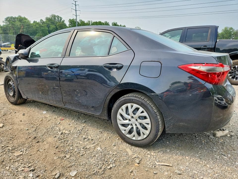 2017 TOYOTA COROLLA LE 2