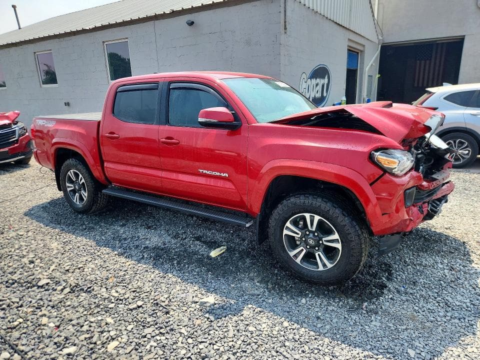 2017 TOYOTA TACOMA TRD SPORT 4