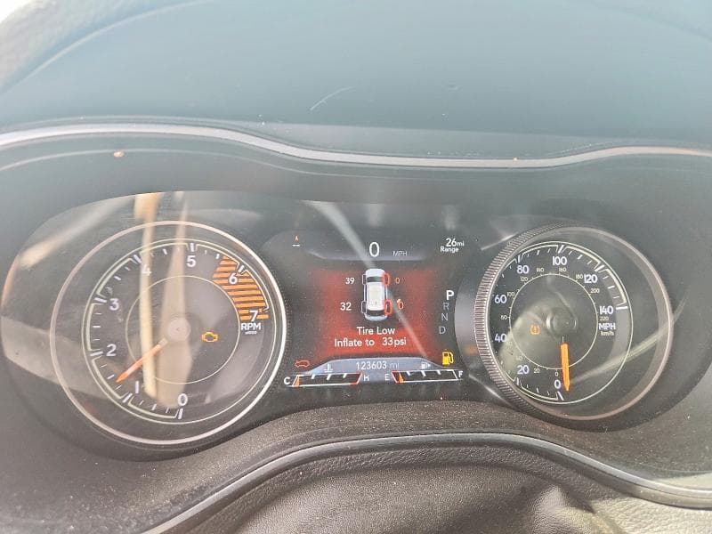 2019 JEEP CHEROKEE LIMITED 9