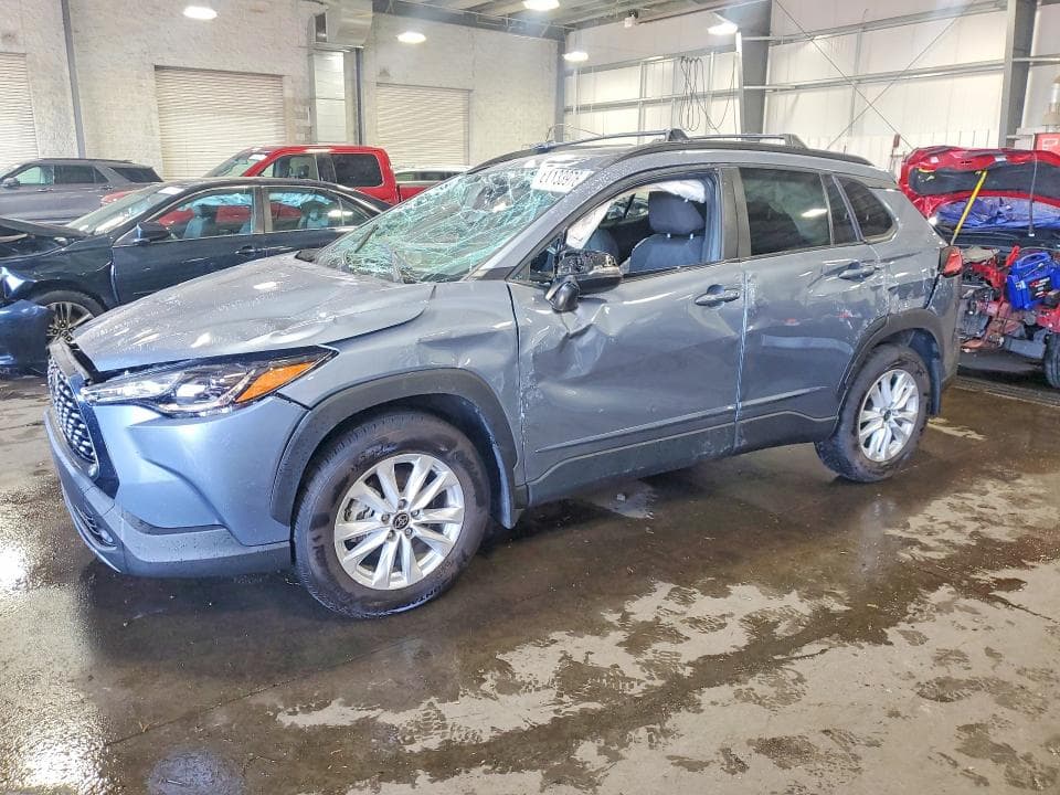 2024 TOYOTA COROLLA CROSS LE - 1