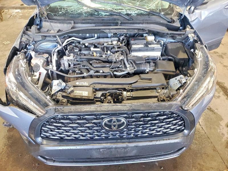 2024 TOYOTA COROLLA CROSS LE 11