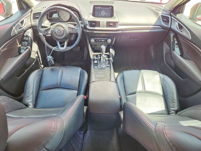2018 MAZDA 3 TOURING 8