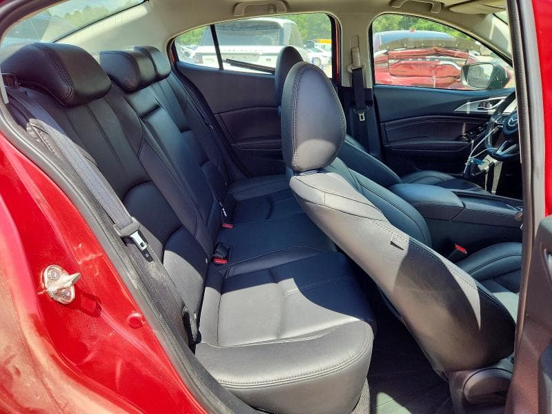 2018 MAZDA 3 TOURING 10