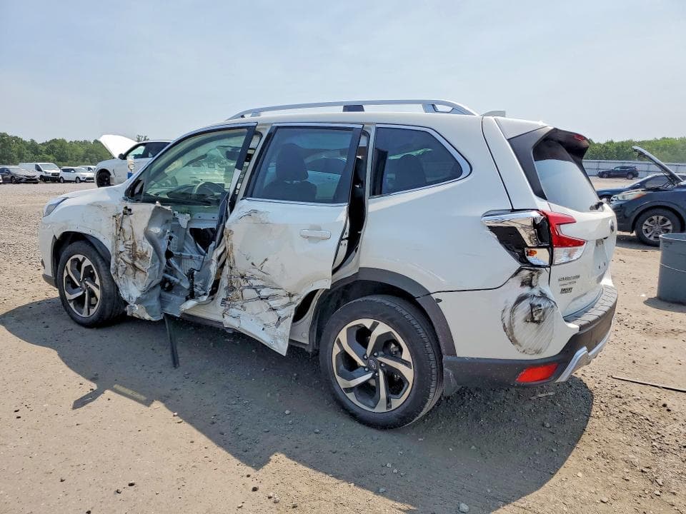 2023 SUBARU FORESTER TOURING 2